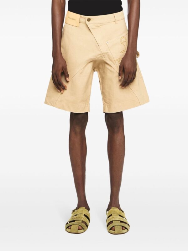 JW ANDERSON SHORTS BEIGE