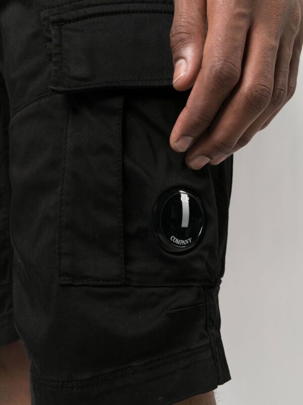 C.P. COMPANY Shorts Black